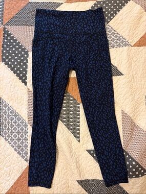Athleta Navy Blue and Black Leopard Print Leggings with pockets!